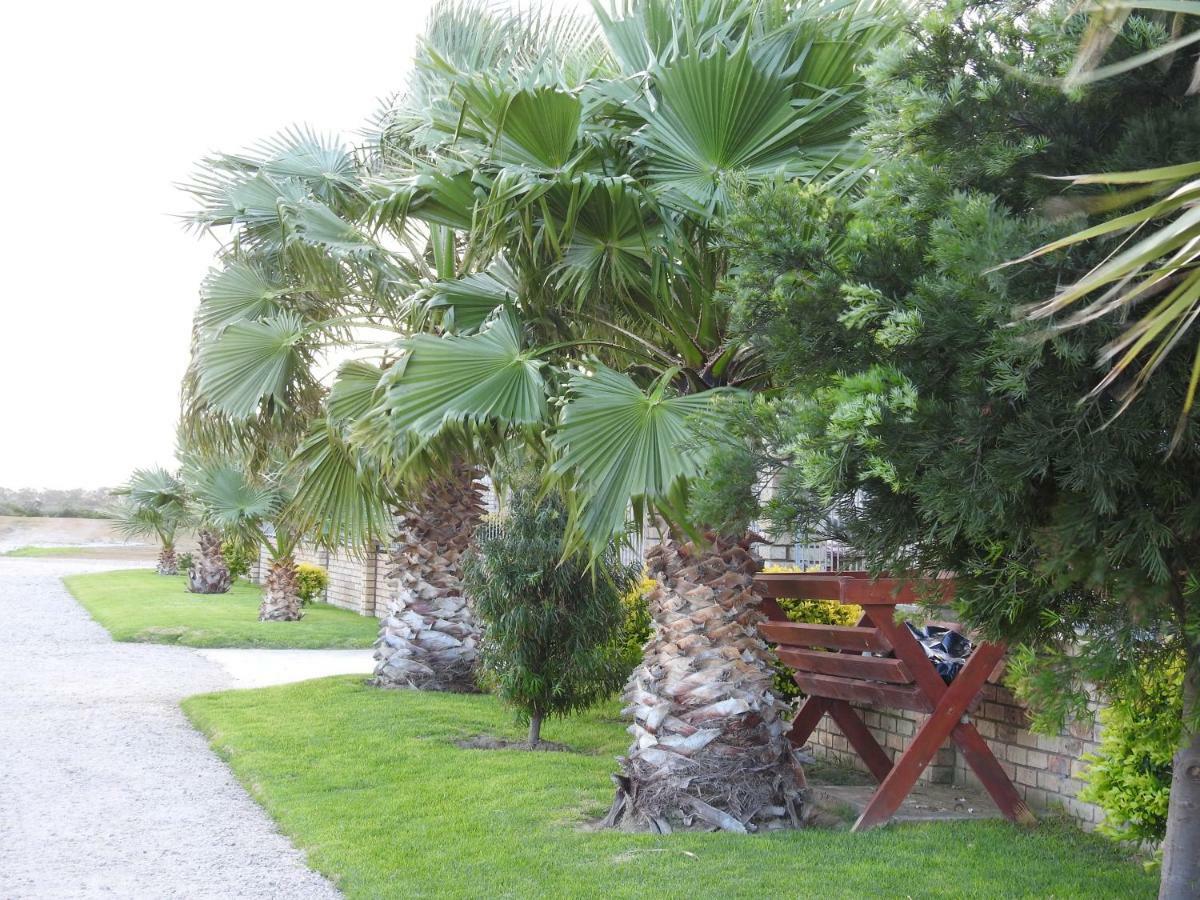 Settle Inn Self Catering Accommodation 콜체스터 외부 사진