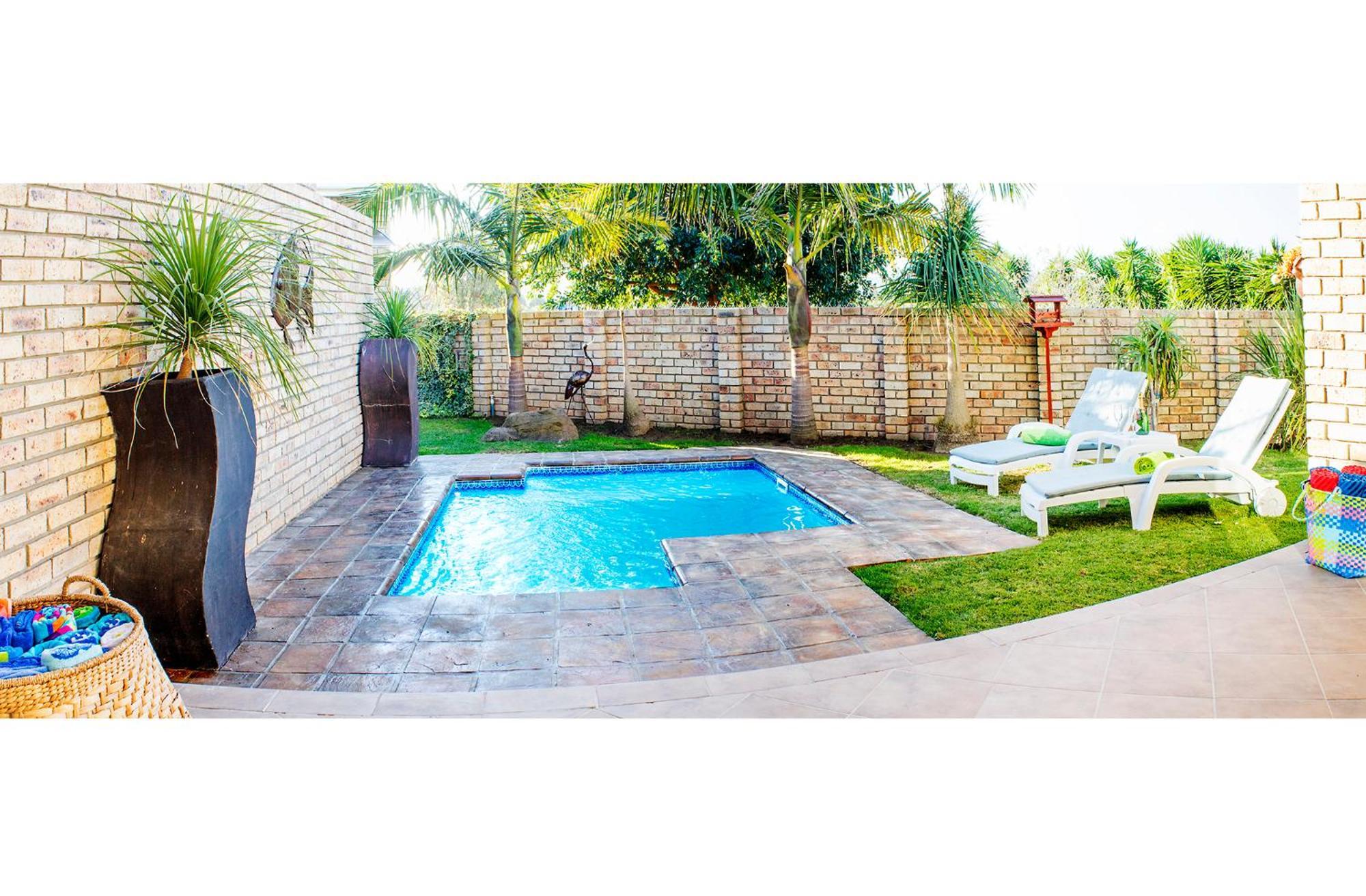 Settle Inn Self Catering Accommodation 콜체스터 외부 사진